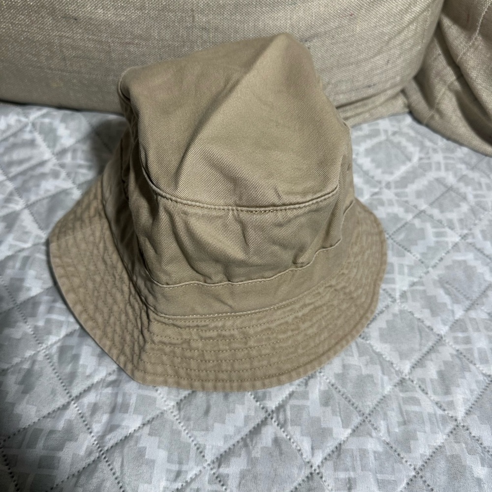 Ralph Lauren Khaki Bucket Hat with Navy Polo Logo - Picture 4 of 6
